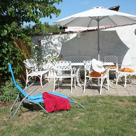 Apartment Vestonicka Jizdarna